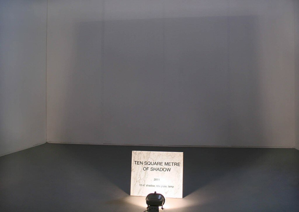 Marble title plate, lamp, 10m2 shadow